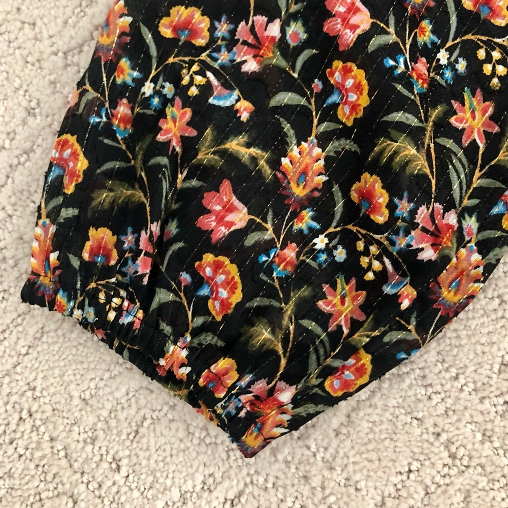 Floral Print Ruffles Dress - Picture 5 of 8